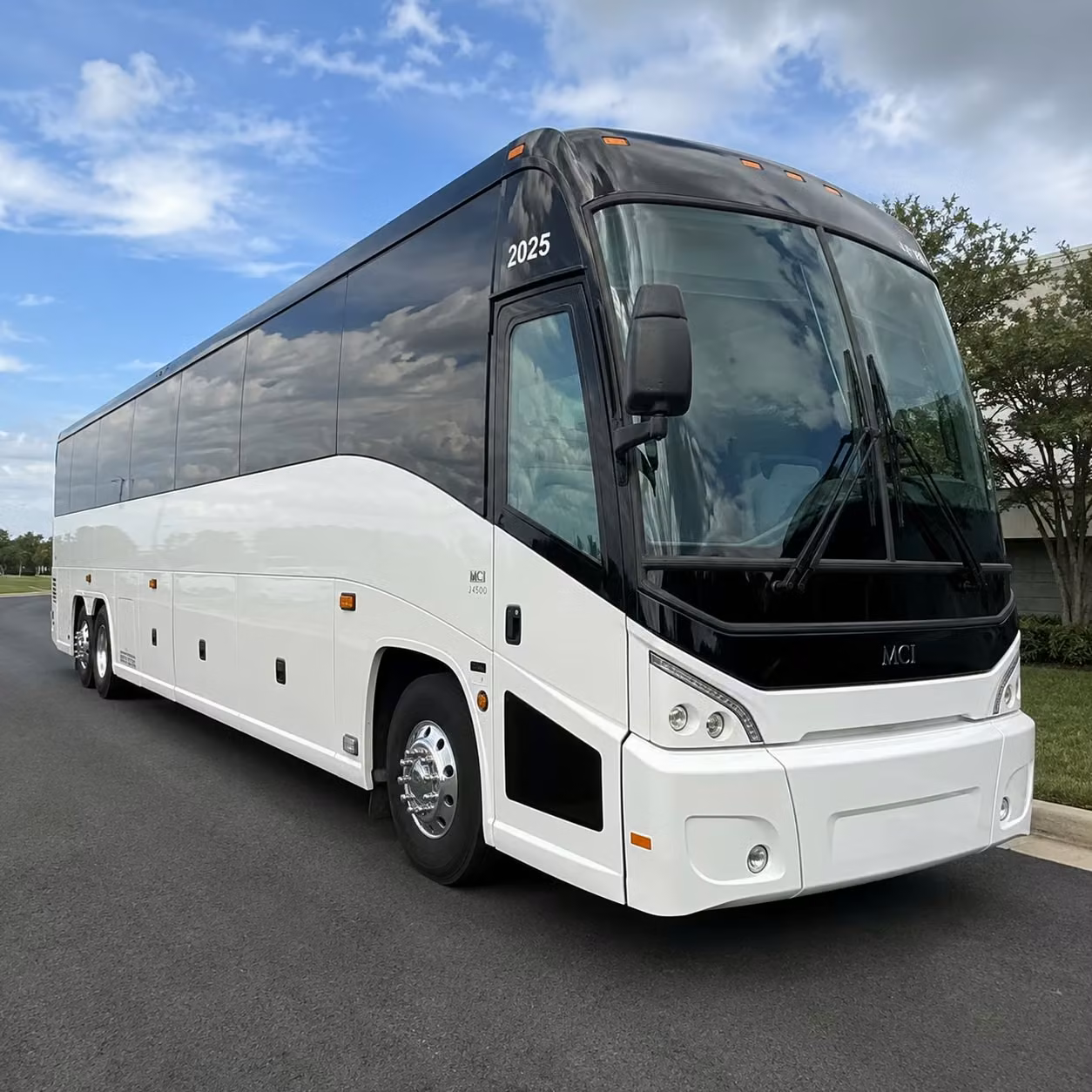 group charter bus rentals for sports arenas and multi venue concert nights