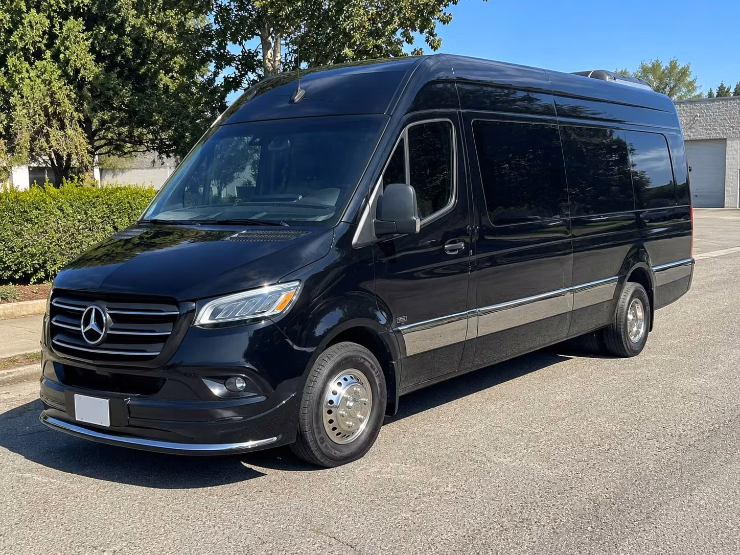 manchester sprinter limo rental